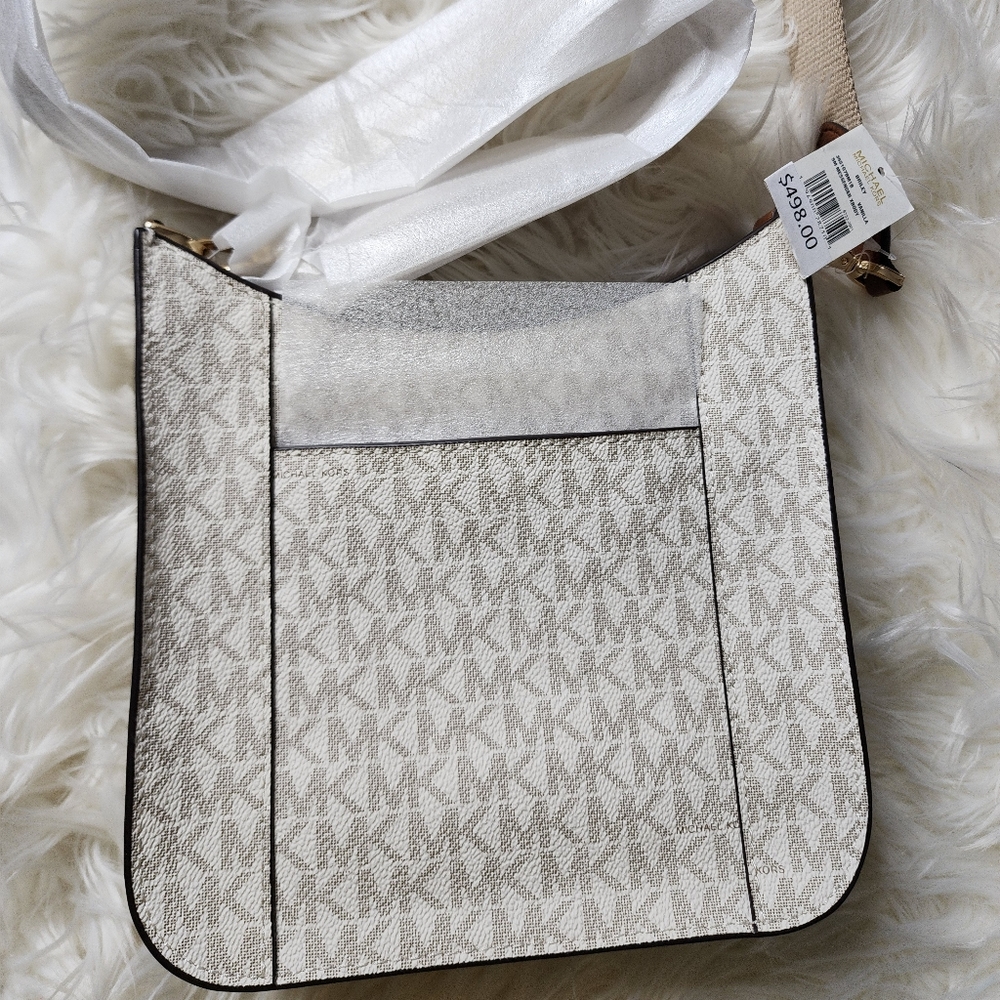 Michael Kors Sling bag